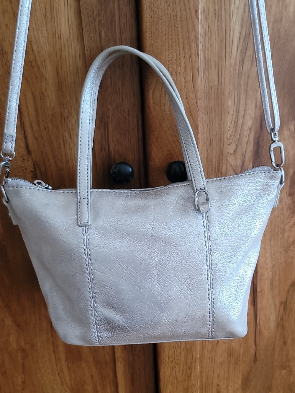 HOBO Crossbody Metallic Leather Bag - Picture 4 of 8